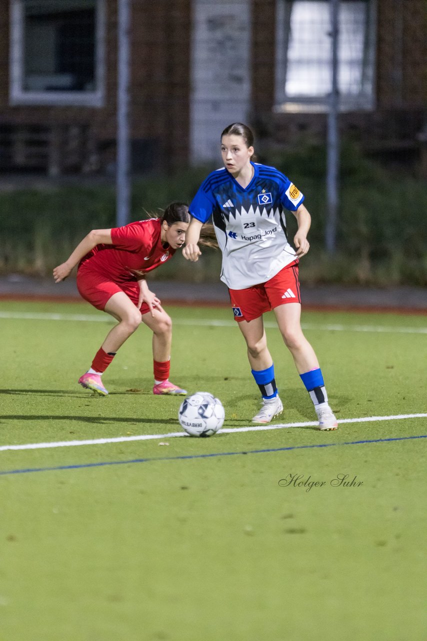 Bild 122 - wBJ Eimsbuettler TV - Hamburger SV : Ergebnis: 1:2